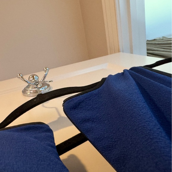 Yigal Azrouël Blue & Black Maxi Evening Gown Sleeveless with V-Neck | Size 2 - Picture 10 of 12